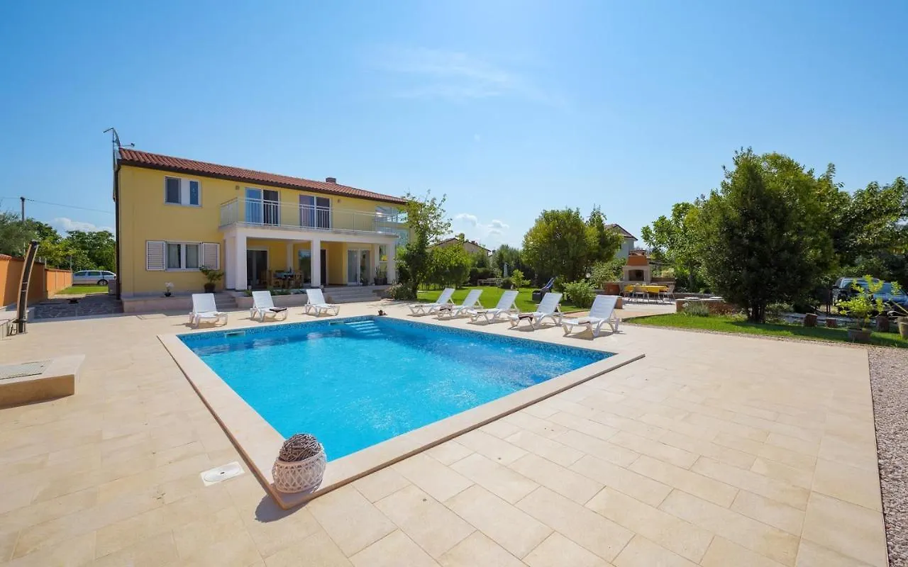 Guest house Villa Anica Pelegrin