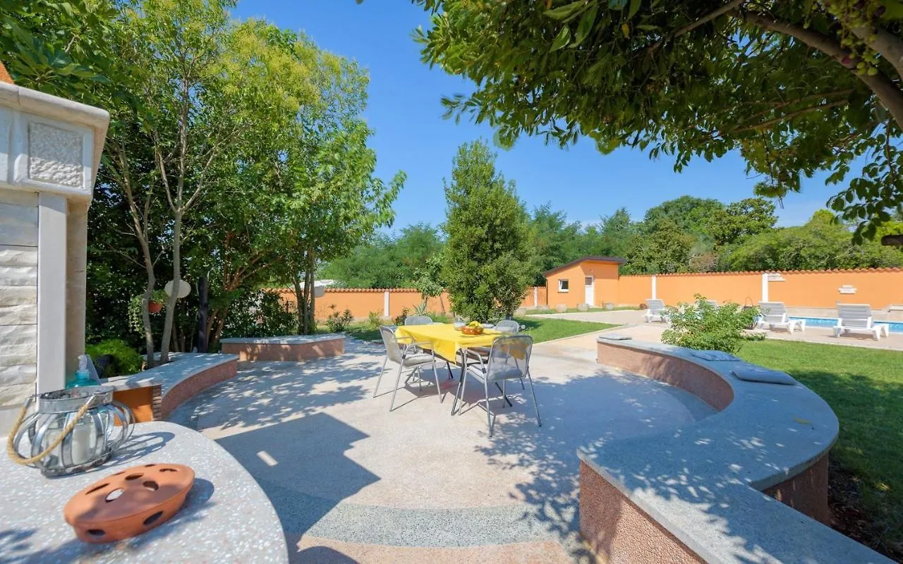 Affittacamere Villa Anica Pelegrin